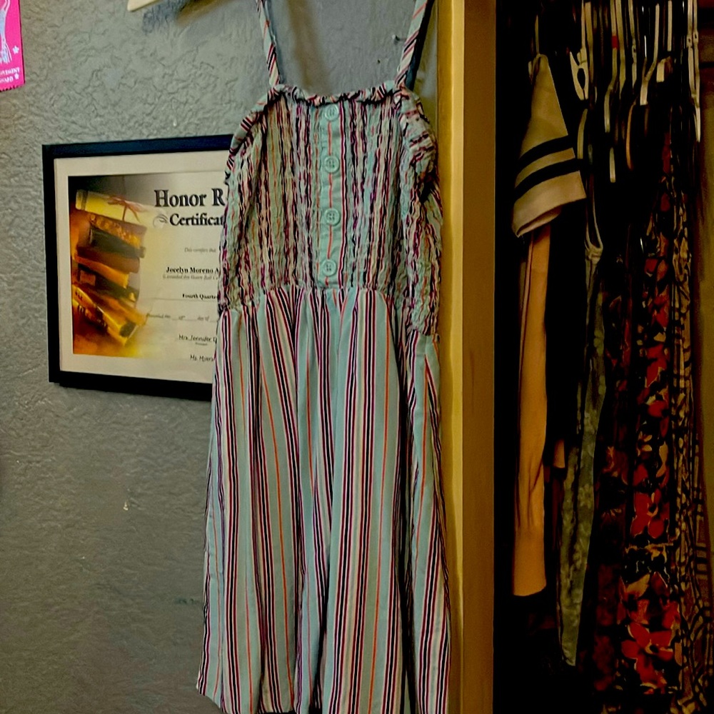 Hello I’m selling a striped dress